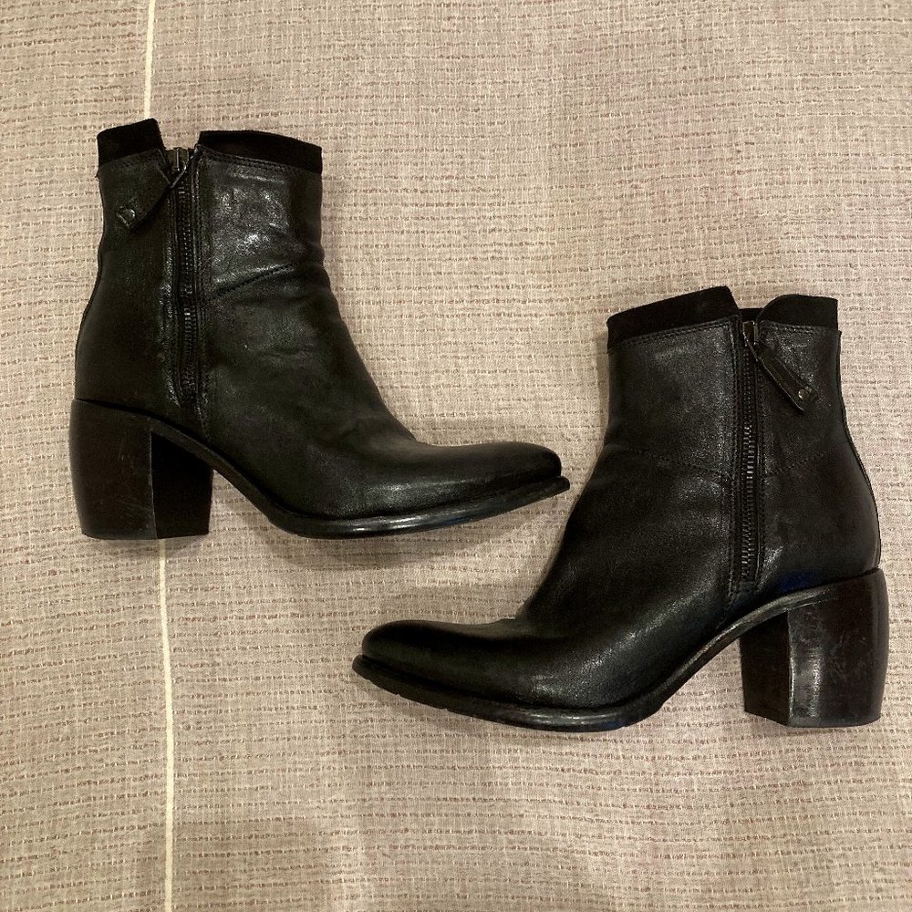 Hundred 100 zip-up ankle boots (39)